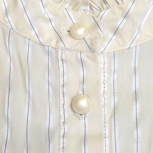 ITALIAN FABRIC Adorable Stripe Peplum Blouse with Pearl Buttons Size M - Picture 5 of 11